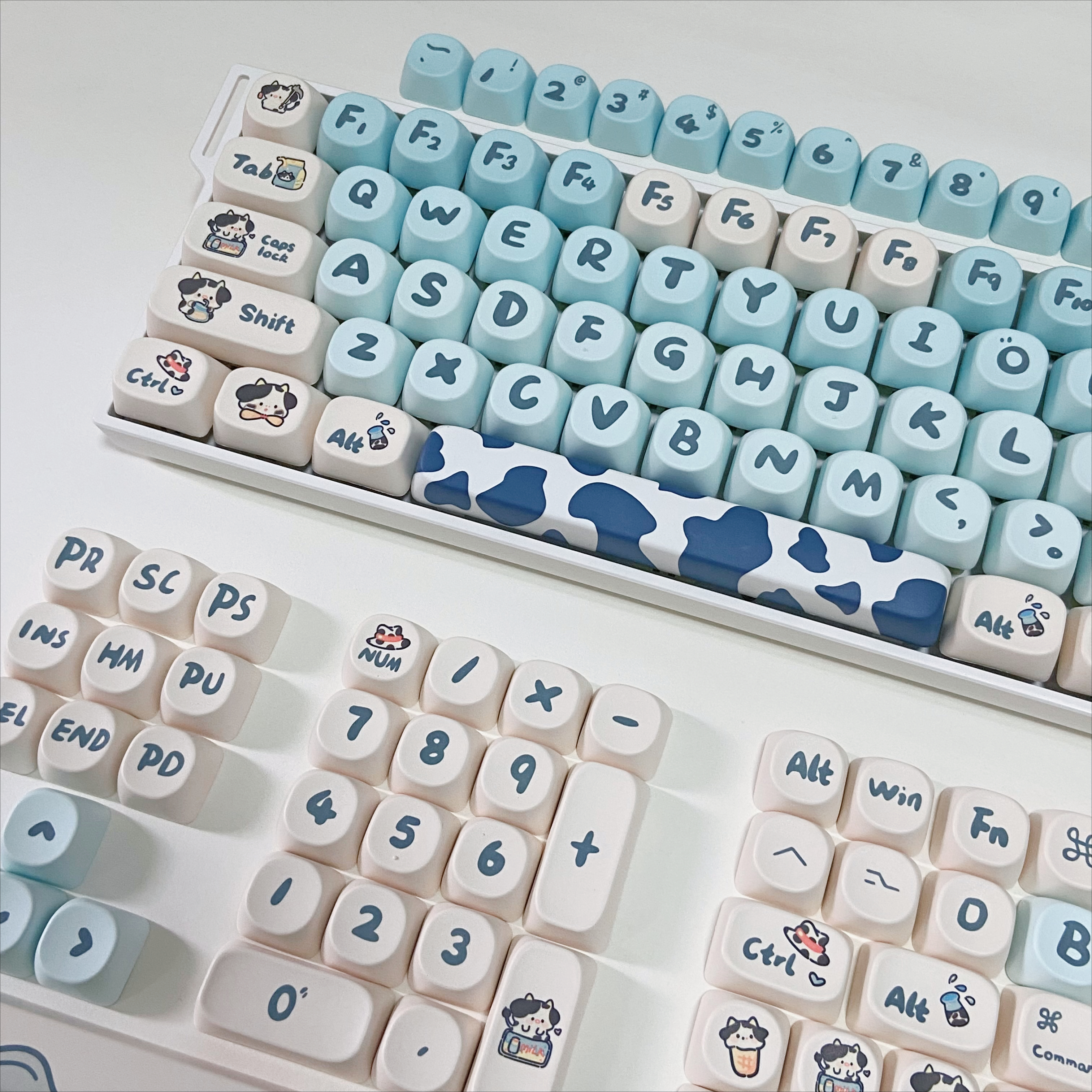 Gaming Keyboard Blue - Blue Cow Keycaps for Mechanical Keyboards